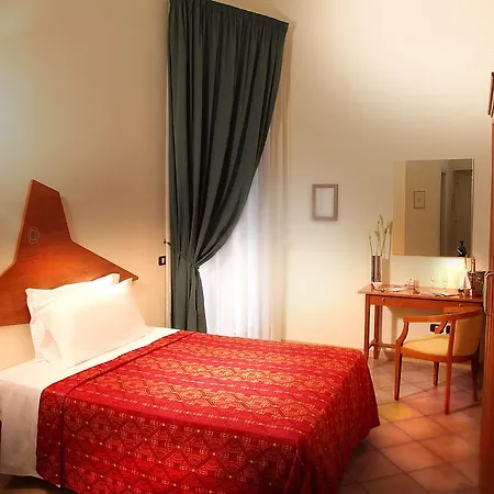 Caravaggio Отель